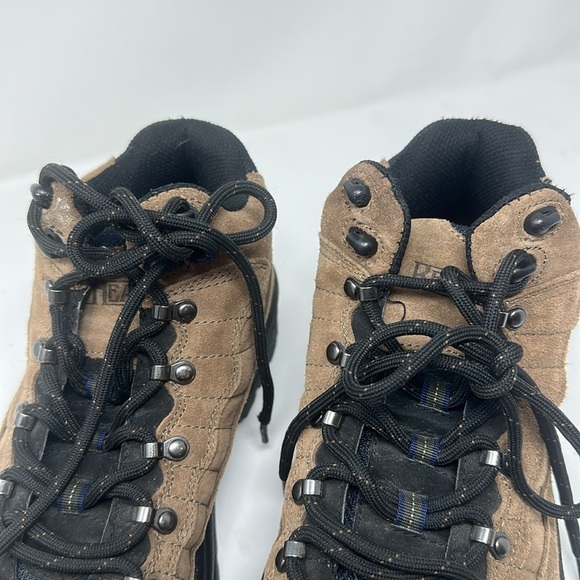 Redhead hikers size 9 1/2 - Picture 3 of 8